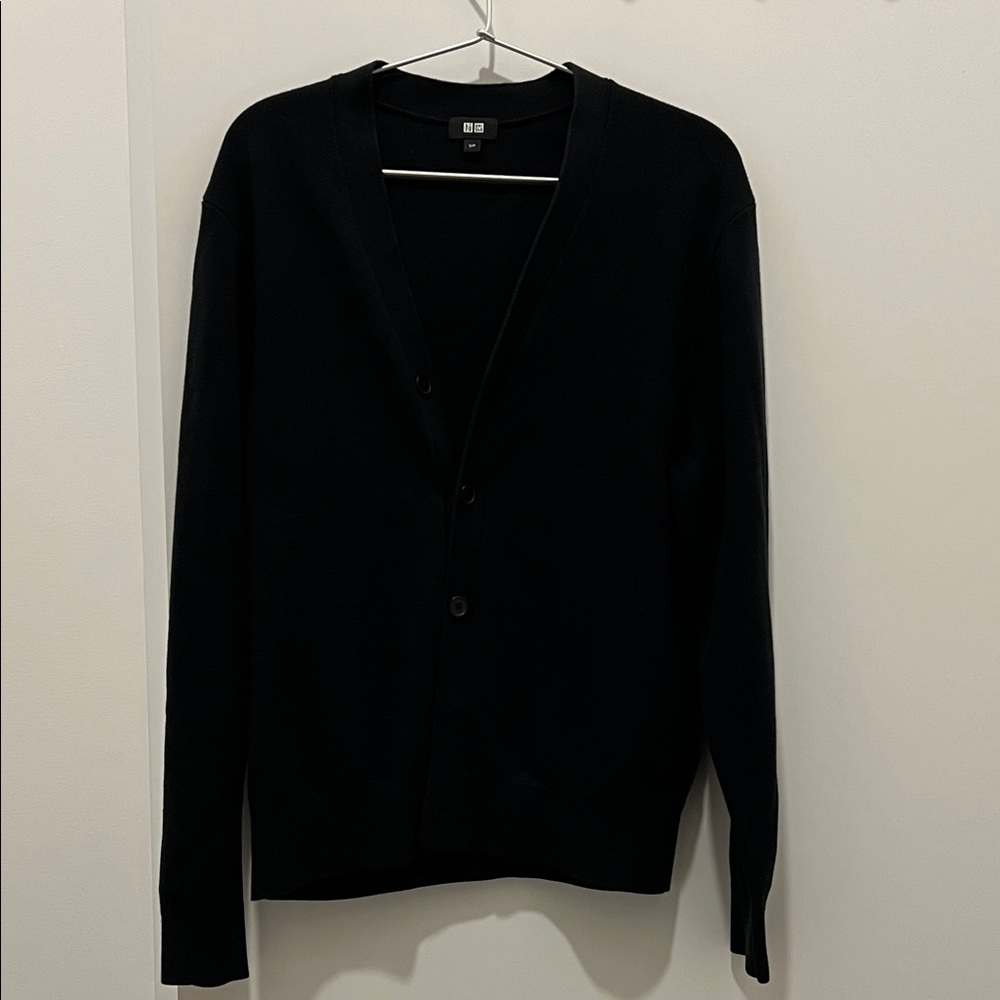 Uniqlo Men's Classic Navy Cardigan